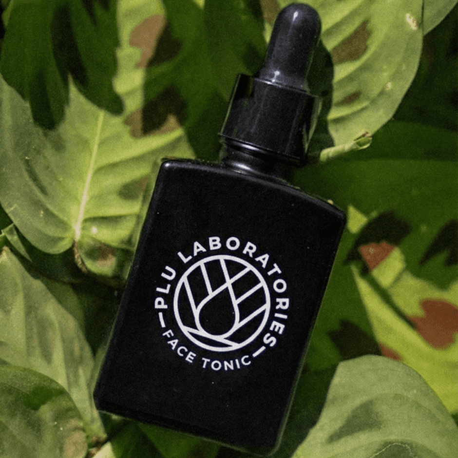 PLU Face Tonic on Leaves - Square