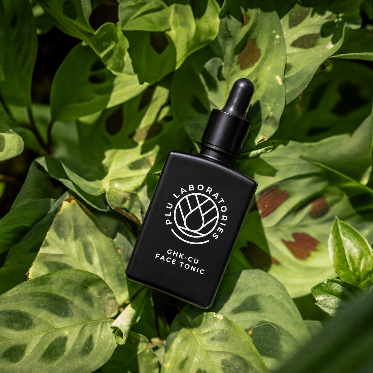 PLU Face Tonic on Leaves - Square